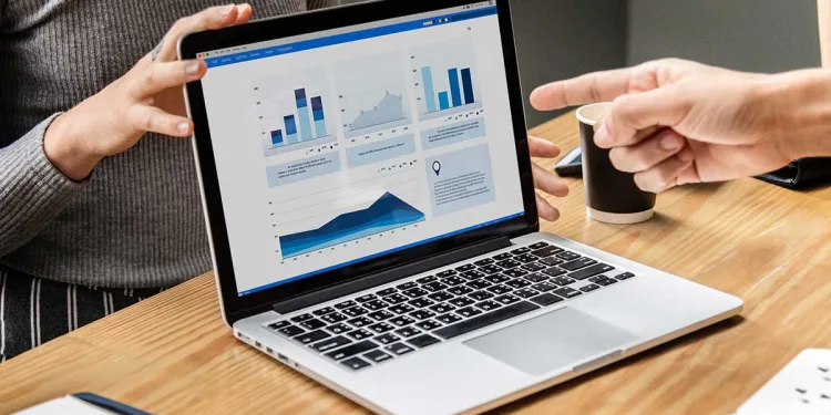 آزمون مداوم و تصمیم گیری براساس داده ها