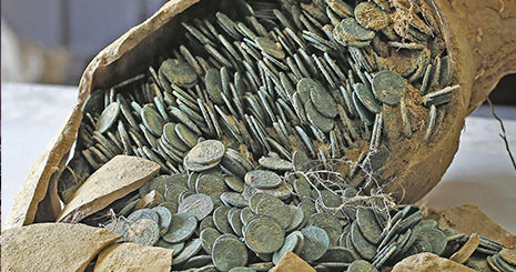 19 کوزه حاوی سکه های رومی در پارکی در جنوب اسپانیا 