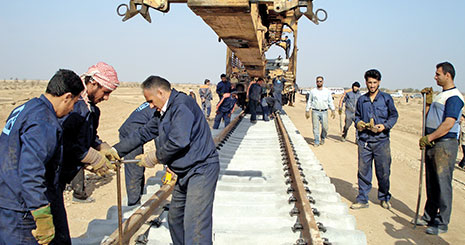 برای عقد قرارداد راه‌آهن  تهران-قم- اصفهان وجود هیچ واسطه یا دلالی پذیرفتنی نیست