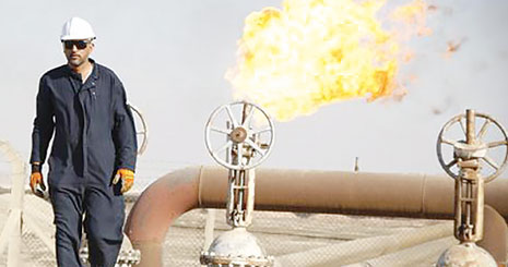 ایران به جذب سرمایه گذاری بین‌المللی در صنعت نفت و گاز خود نزدیک تر شد