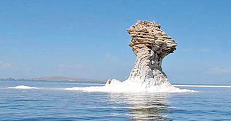 انتقال آب از دریای خزر به ارومیه منتفی است