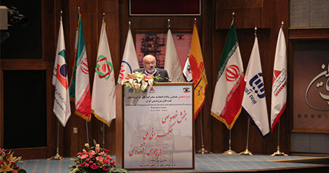 با شعار «بخش خصوصی، حکمرانی ملی، دیپلماسی اقتصادی» / دوازدهمین همایش اتحادیه صادرکنندگان فرآورده های نفت، گاز و پتروشیمی برگزار شد