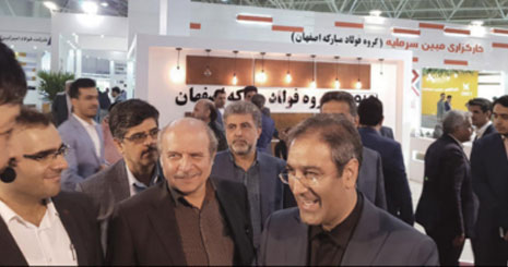 معاون اقتصادی و مالی فولاد مبارکه همزمان با برگزاری یازدهمین نمایشگاه بورس، بانک و بیمه اعلام کرد / فولاد مبارکه بیش از ۴ برابر میانگین بازار سرمایه کشور بازدهی داشته است