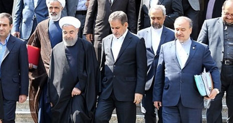 از فرماندهی واحد اقتصادی در دولت یازدهم تا چندصدایی اقتصادی در دولت دوازدهم / تیم اقتصادی دولت باید ترمیم شود؟