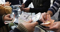 هشدار اقتصاددانان به خریداران ارز / قمارخانه بازار ارز