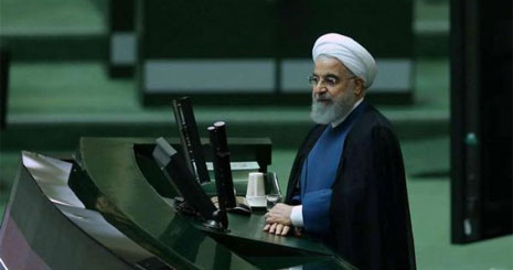 روحانی: آنها که می گویند «ابرتورم» داریم یا دروغ می گویند یا اقتصاد ایران را نمی فهمند / تخطئه ابرتورم توسط رئیس جمهور
