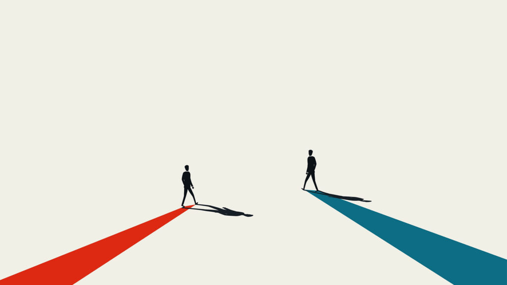 تناقض دشمن اعتماد است