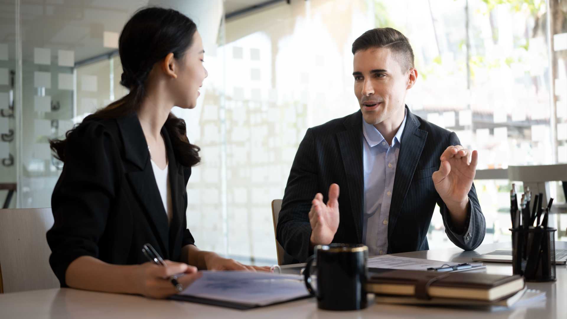 سرمایه گذاری بر یک نفر