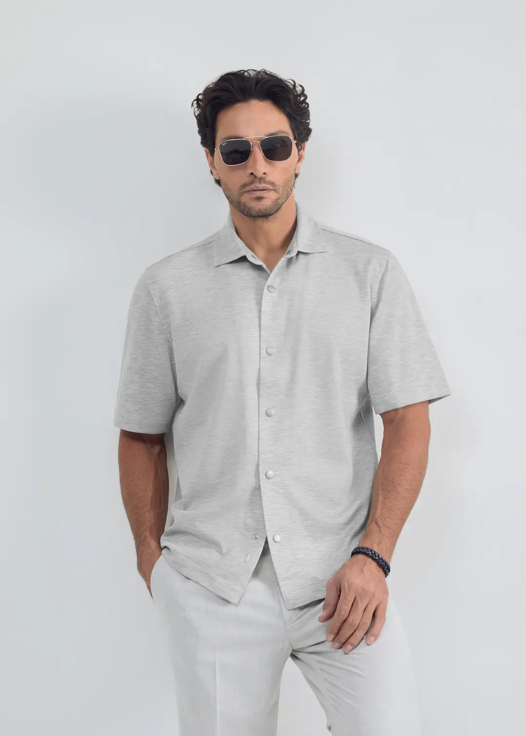 پیراهن مردانه برای موقعیت&zwnj;های کاری و مهمانی