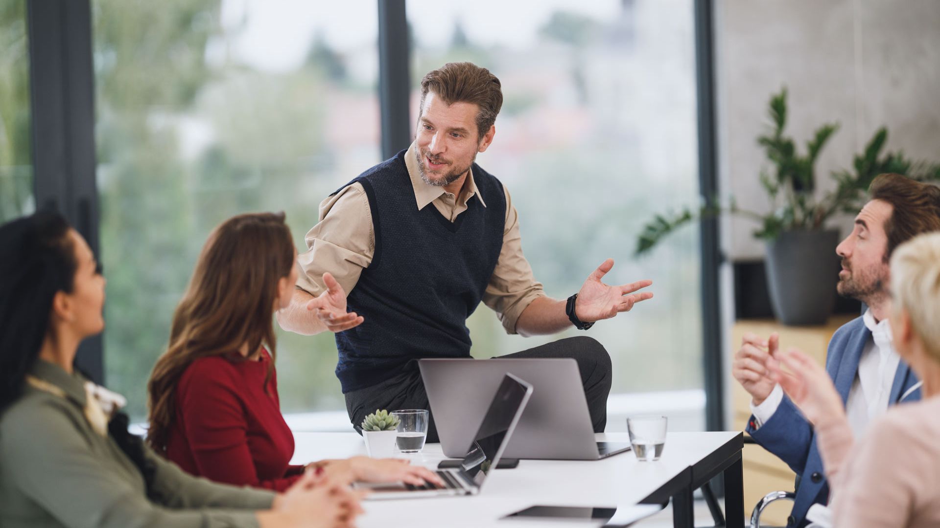 حفظ گفت وگوهای دوطرفه با شرکا