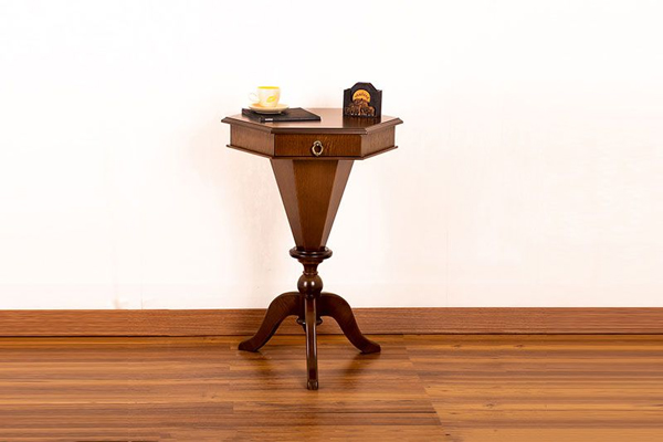 میز چوبی ساده چه تأثیر بر دکوراسیون داخلی دارد؟