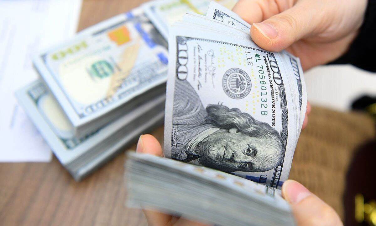 قیمت دلار امروز دوشنبه ۲۶ خرداد ۱۴۰۴ در کانال ۹۴ هزار تومان