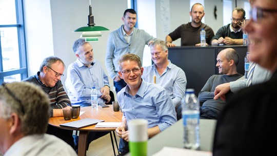 بخشیدن استقلال و اعتماد