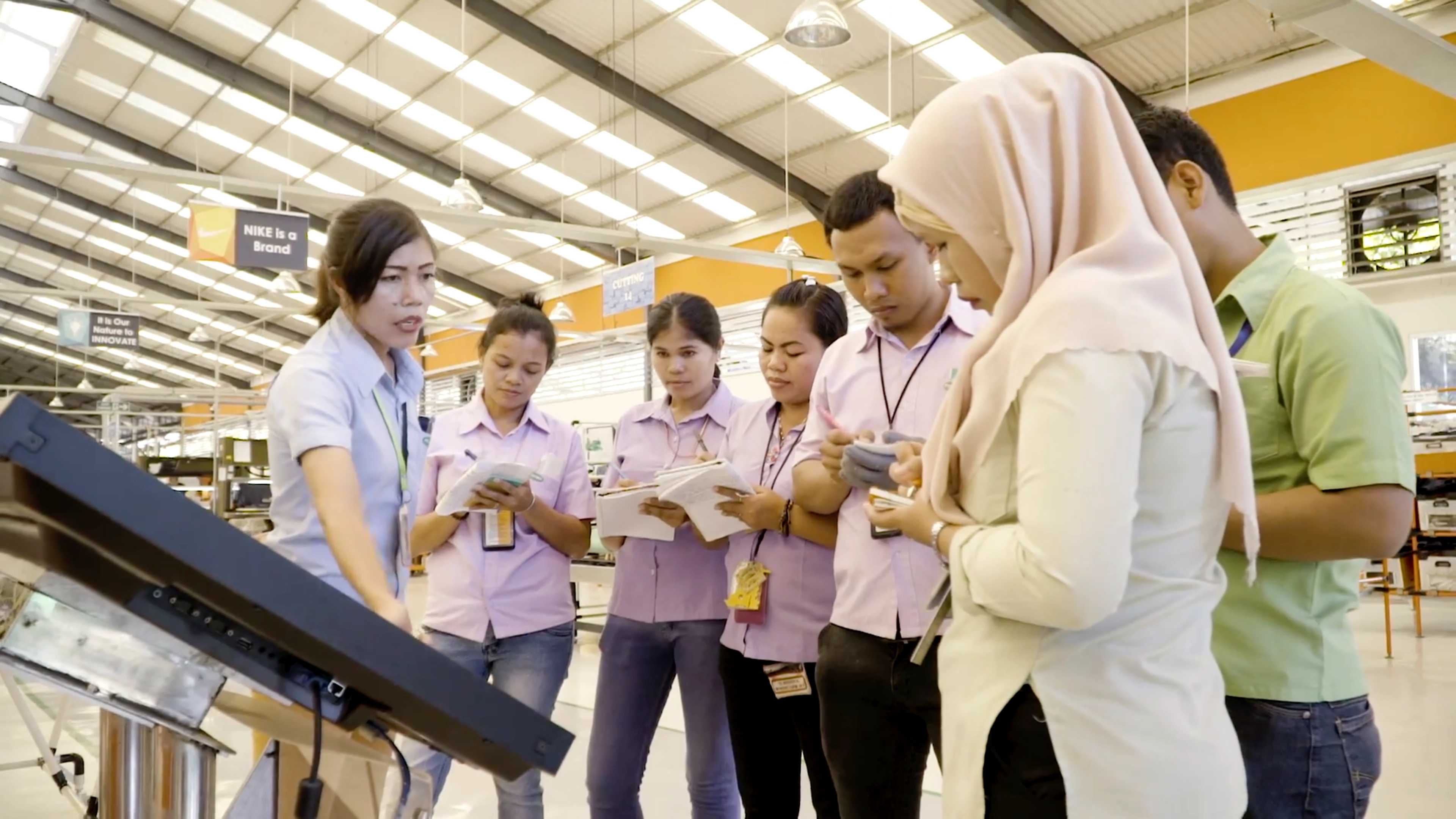 آموزش و توانمندسازی مدیران میانی