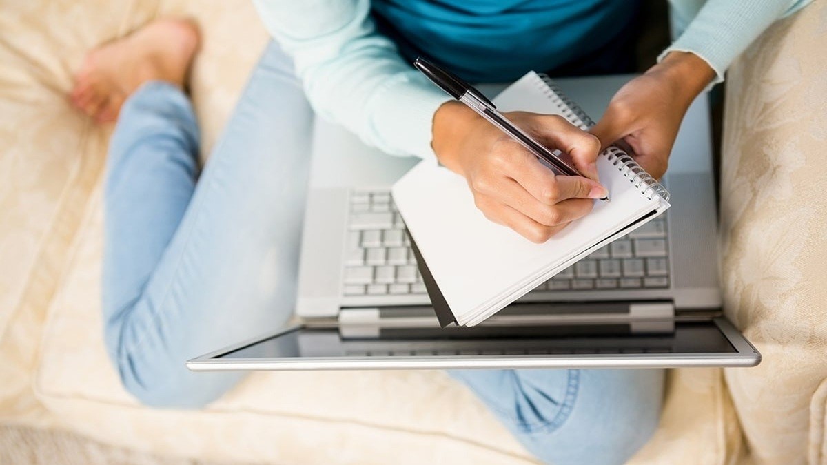 نویسندگی و کپی&nbsp;رایتینگ آزاد