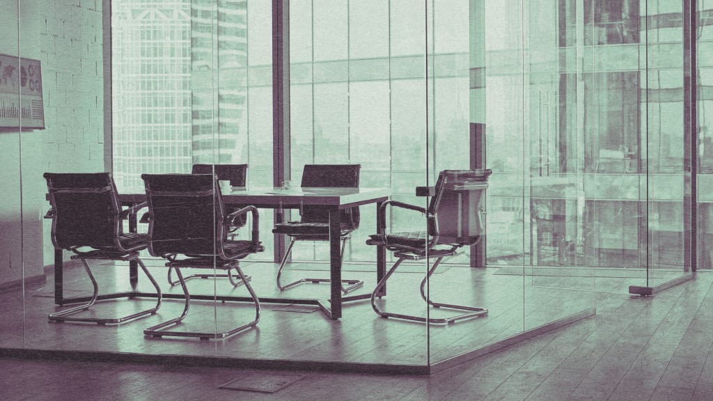 یک هفته بدون جلسه در سازمان