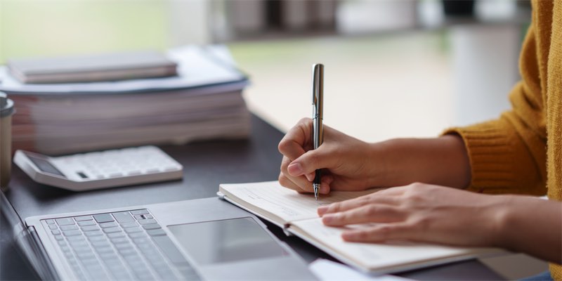 داستان سرایی شخصی