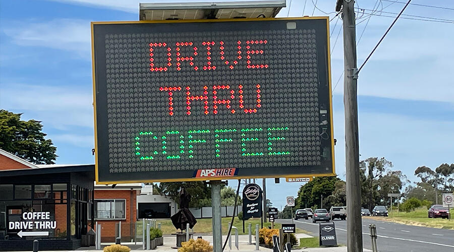 ایجاد ارتباط شخصی با مخاطب