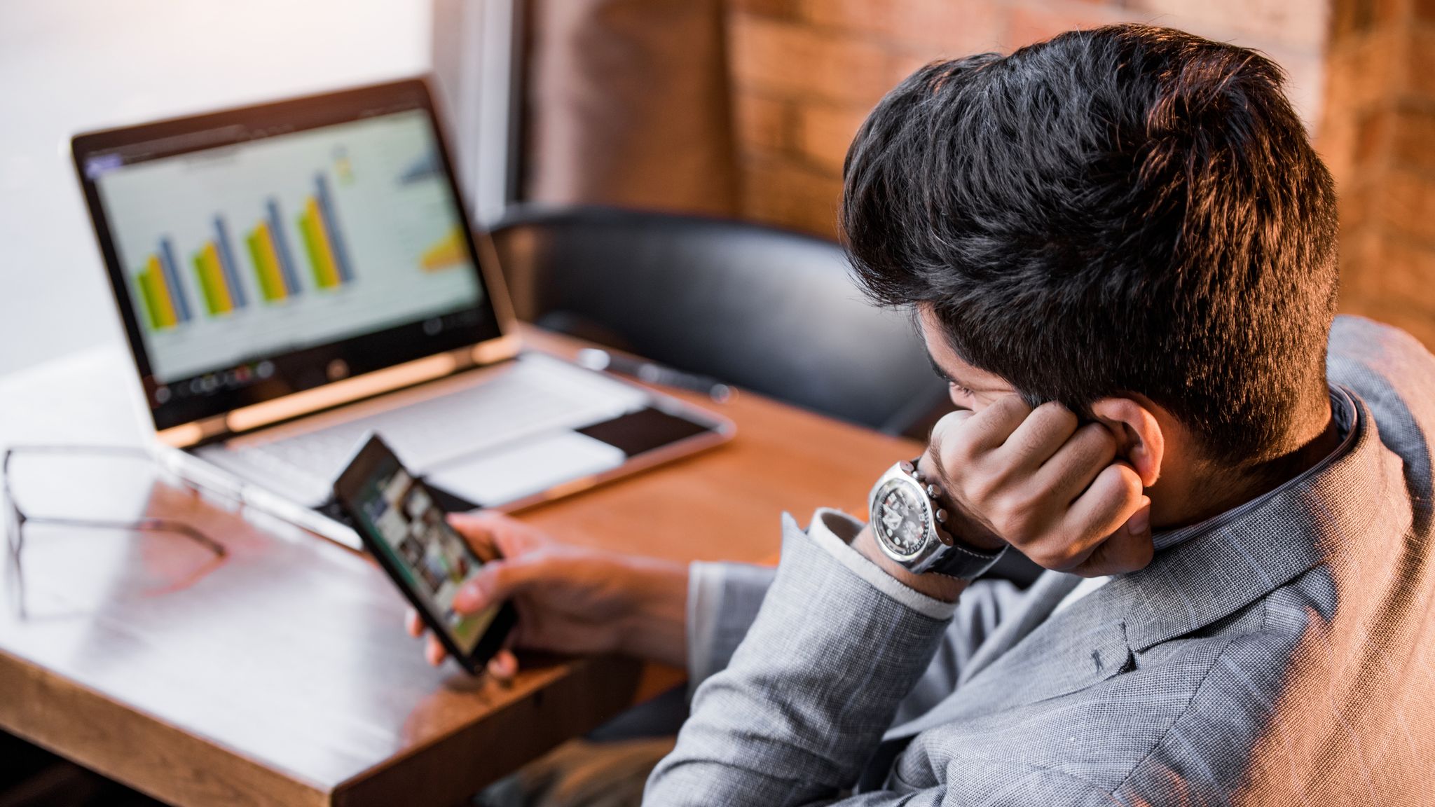 از پرداخت پول به پرداخت توجه