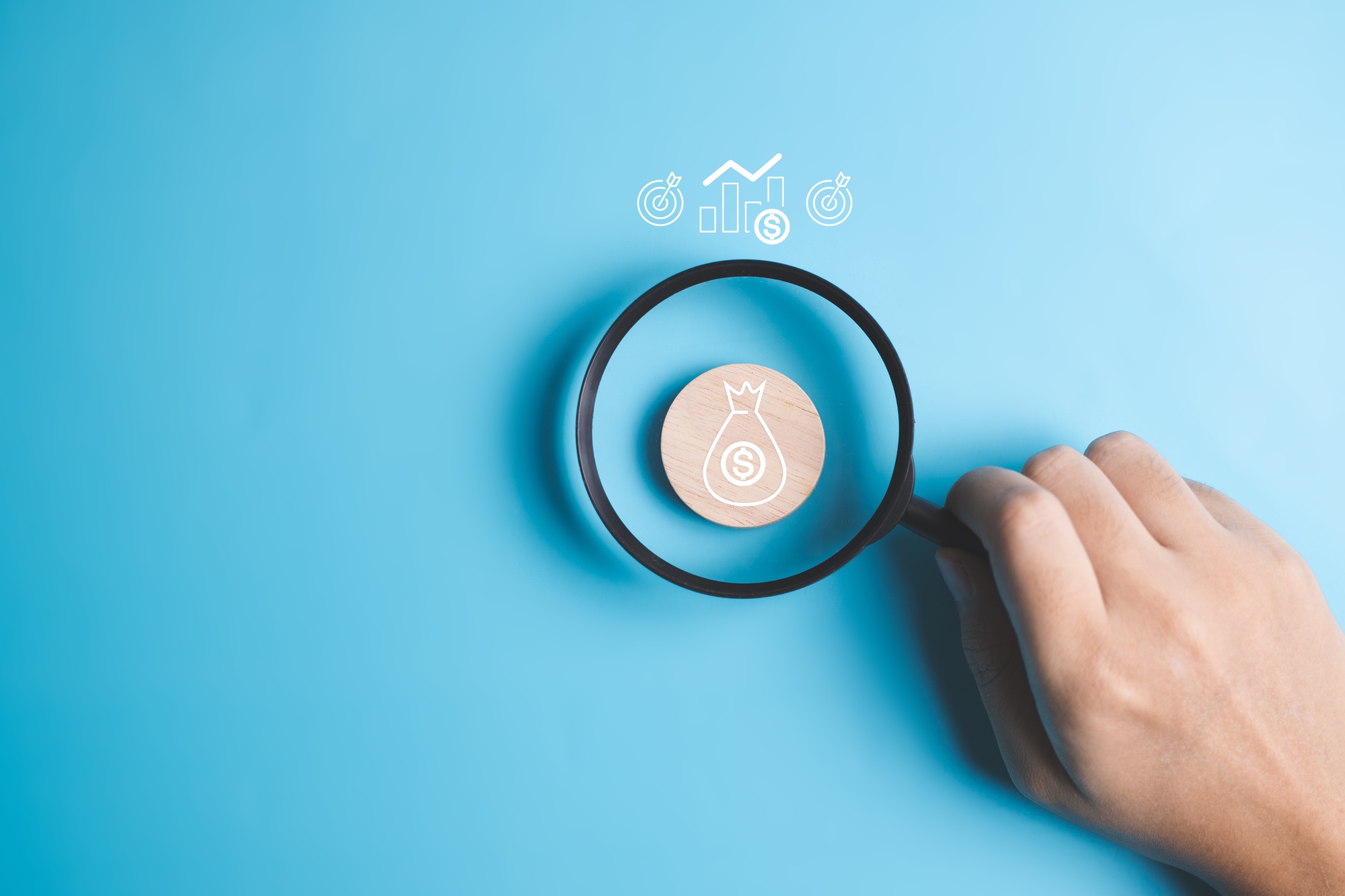 فراتر از امور مالی