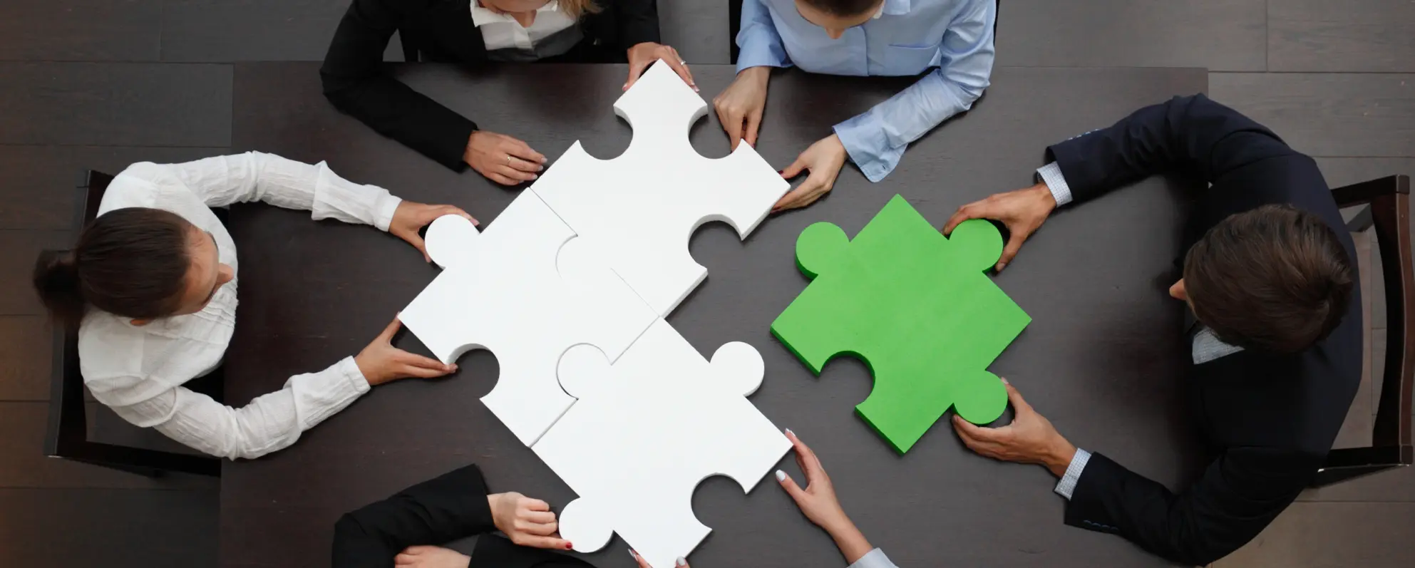 مدیریت ارتباط با سهامداران و ذی نفعان برند