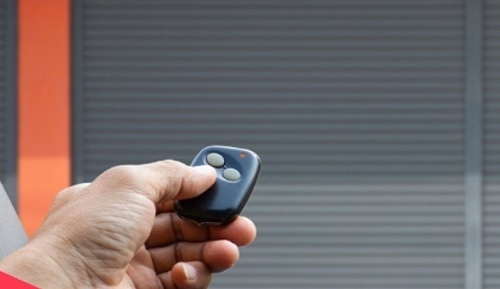 استفاده از یو پی اس جهت تامین برق پایدار برای درب&nbsp;های اتوماتیک