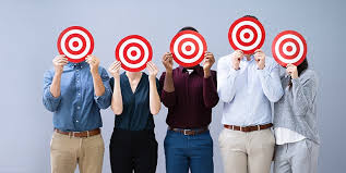 چه چیزهایی را باید در مورد مخاطب هدف مان بدانیم