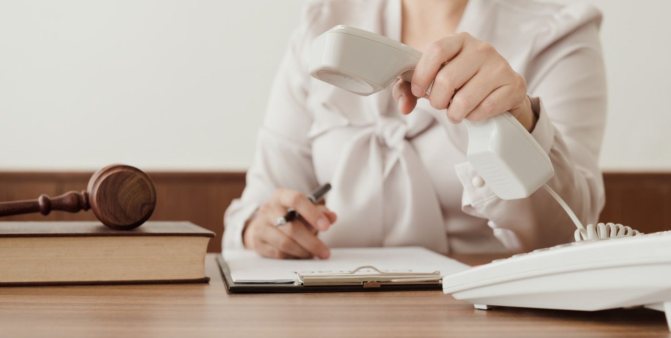 مقررات سختگیرانه و محدودیت های قانونی