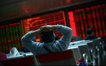 شاخص کل بازار بورس قرمز پوش شد