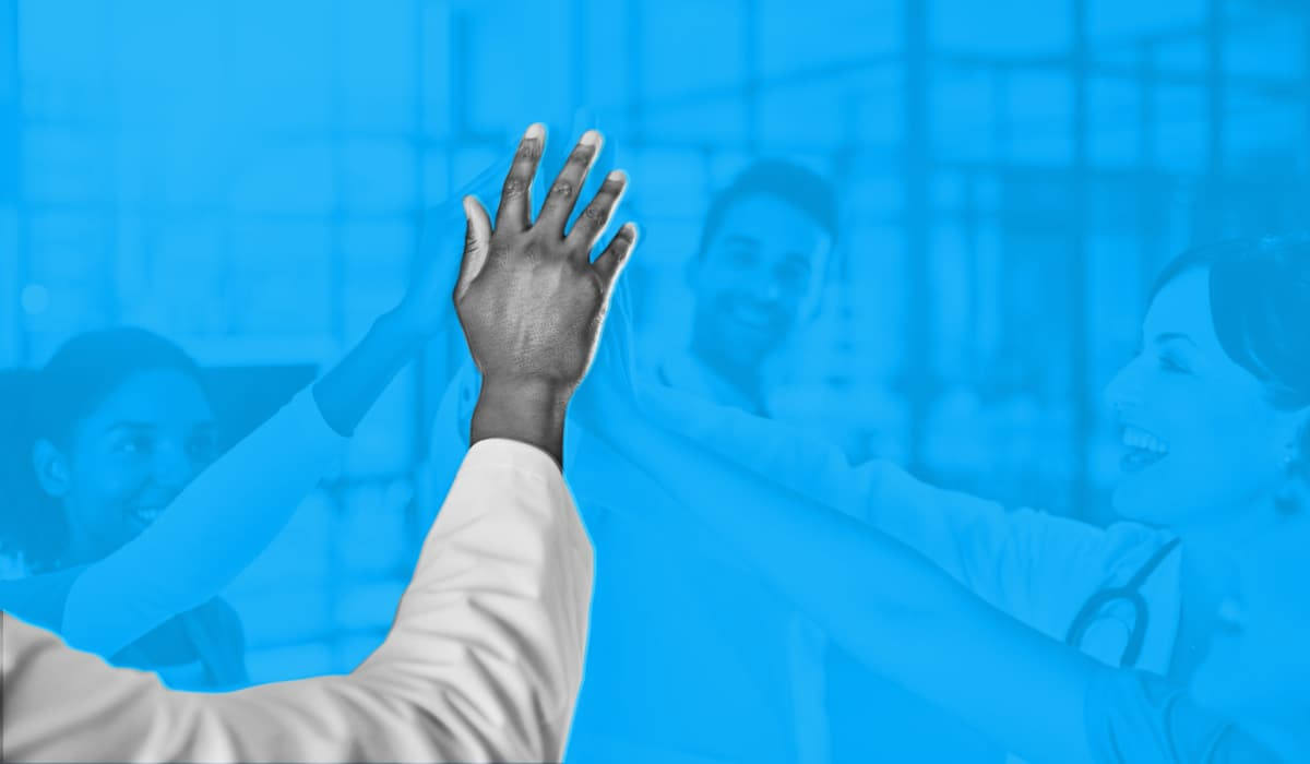 نقش اعتماد و رهبری انسانی